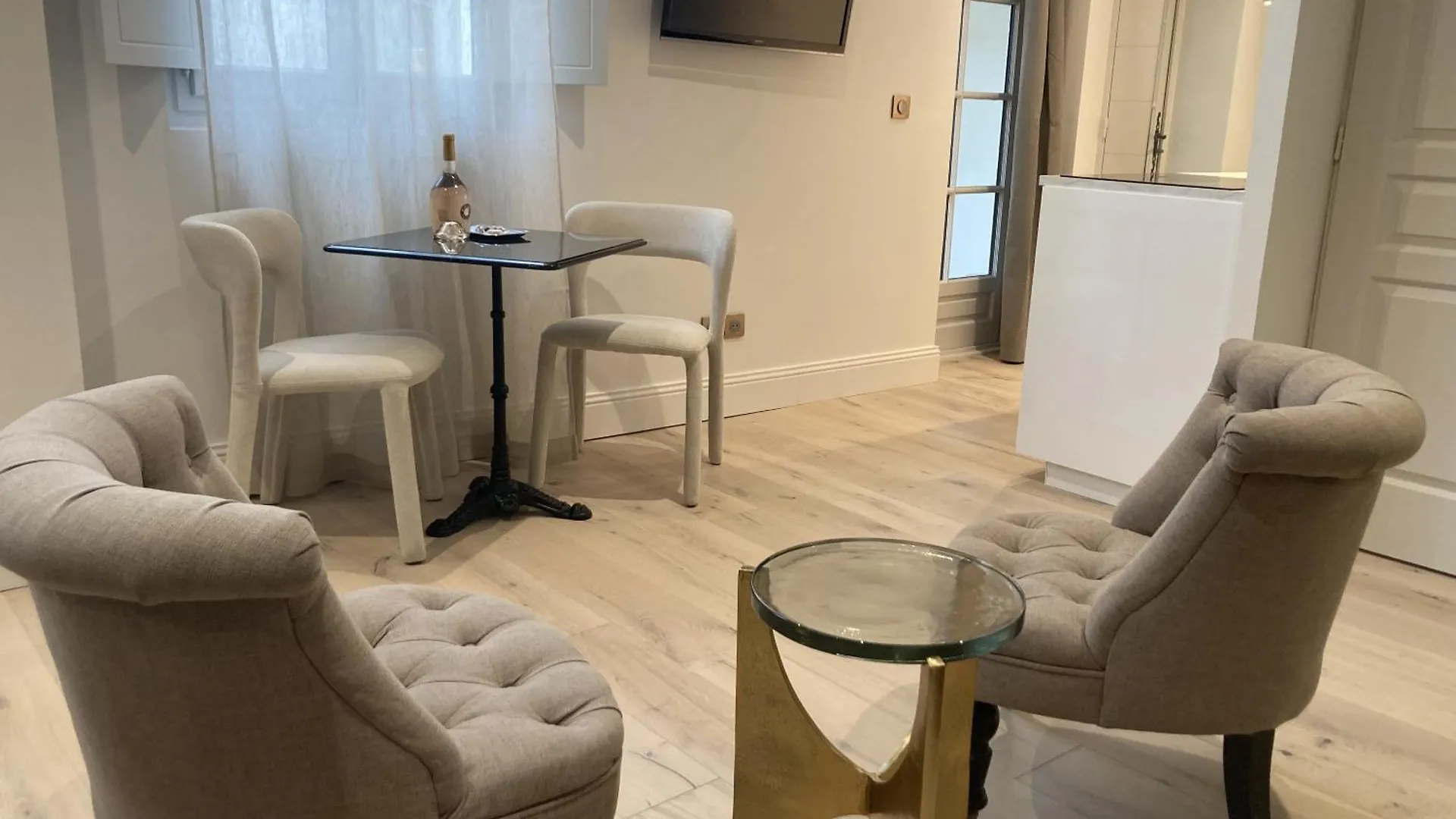 Apartment Clement VII Deluxe Apartement Spa Et Fitness With Balcony And Roof Top Avignon France