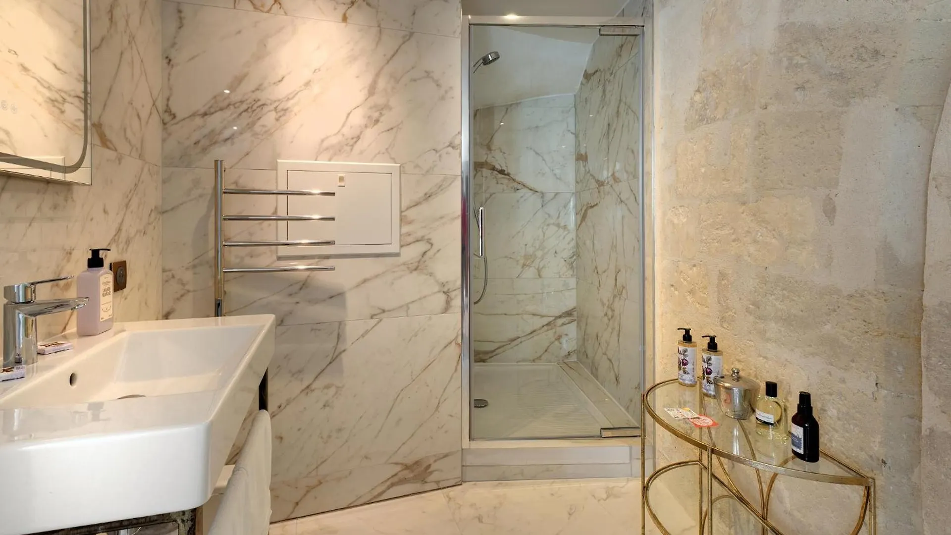 Apartment Clement VII Deluxe Apartement Spa Et Fitness With Balcony And Roof Top Avignon